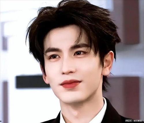 吃瓜娱乐圈张凌赫,娱乐圈的瓜田新秀，星光熠熠的蜕变之路